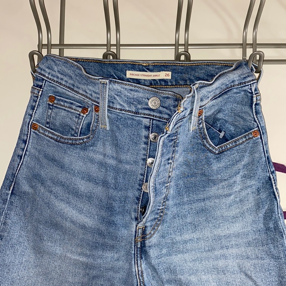 rib cage straight ankle Levi’s jeans